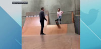 Tony Hawk helps daughter overcome skateboarding fear